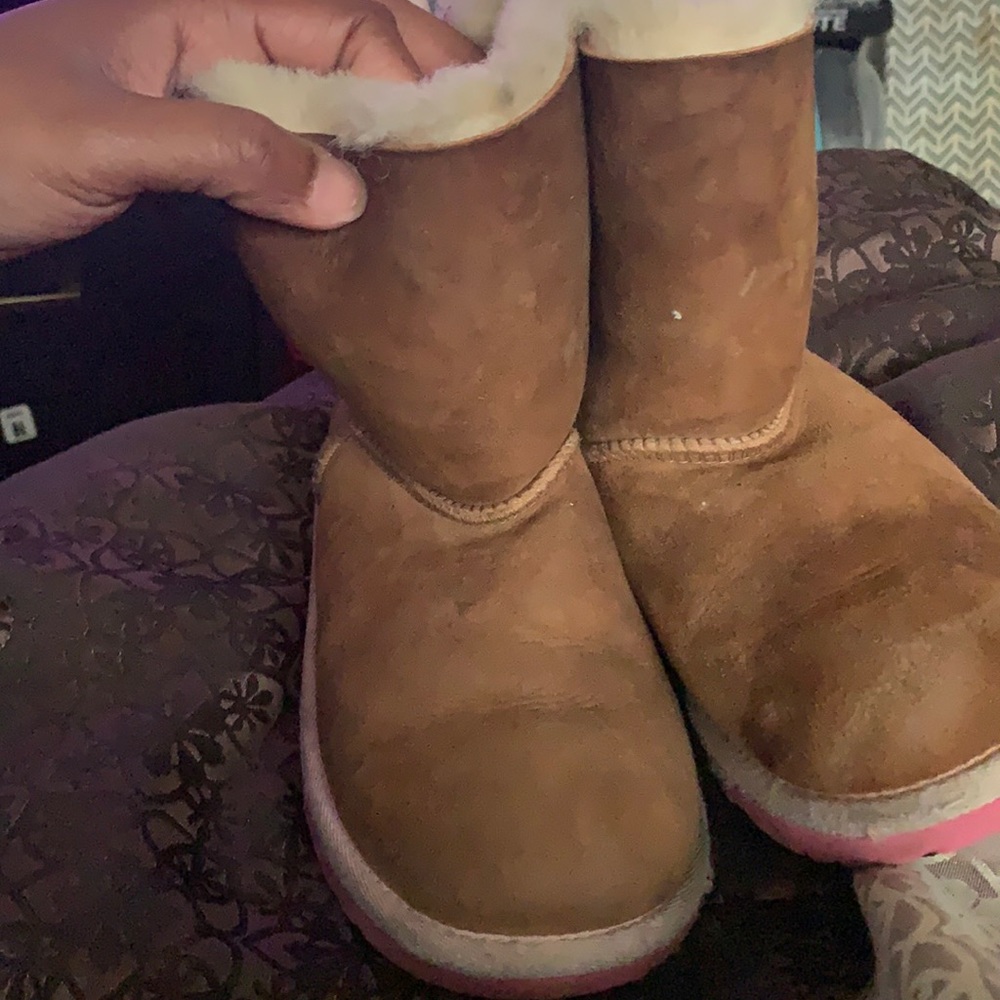 Girls Uggs 😍Host Pick😍